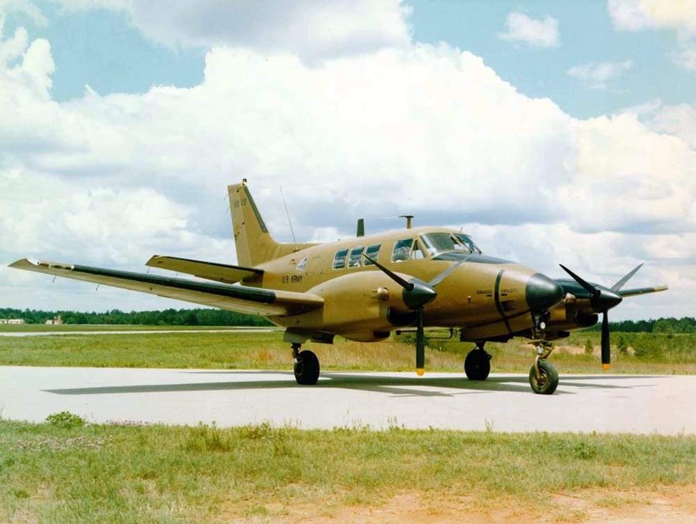 Beechcraft_U-21_Ute_US_Army.jpg