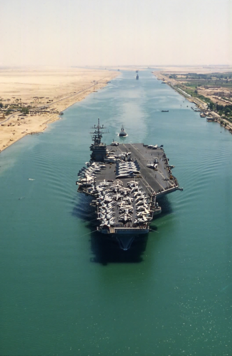 Carrier%20in%20Suez%20Canal.jpg