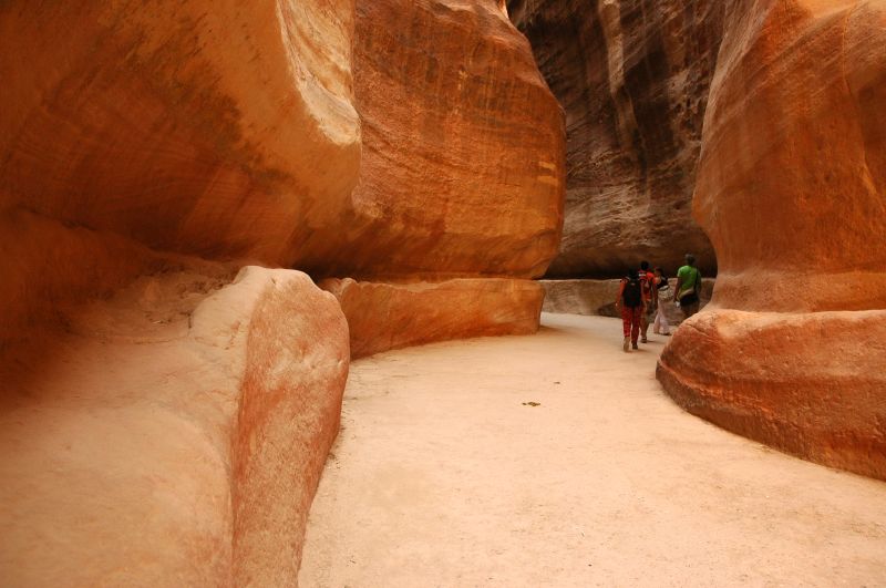 Petra-Roman-Aqueduct.jpg