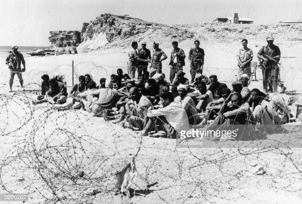 12th-june-1967-arab-prisoners-at-the-egyptian-fortress-controlling-picture-id3250262