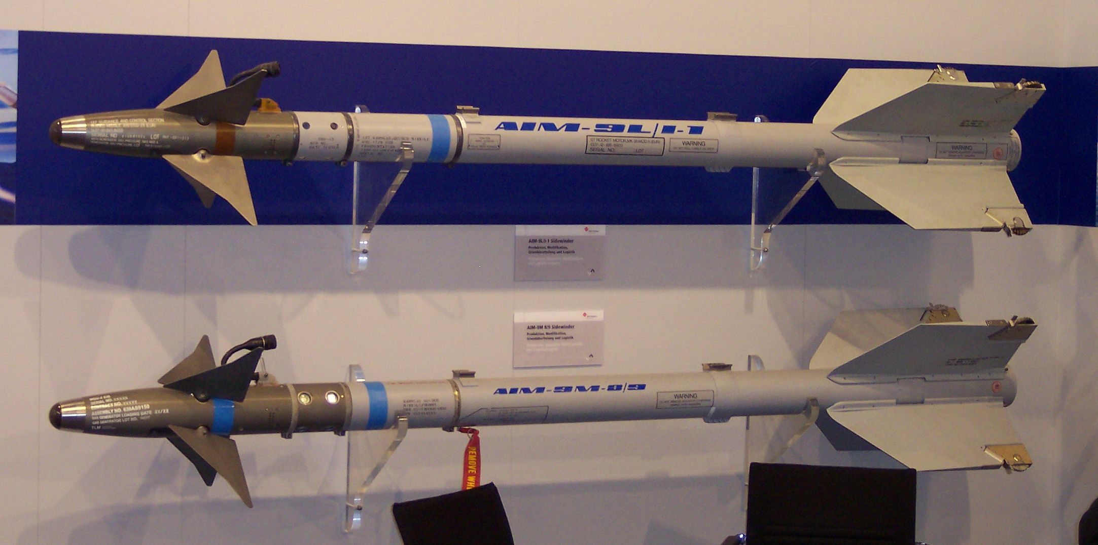 AIM-9L-I1_%2B_AIM-9M_Sidewinder.jpg