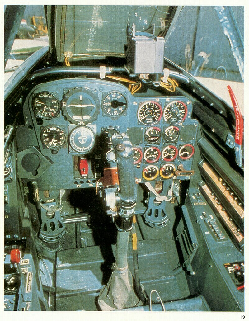 me262cockpit.jpg