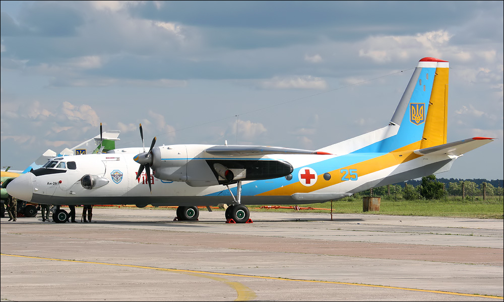 antonov-an-24263032-xian-y-7-05.jpg