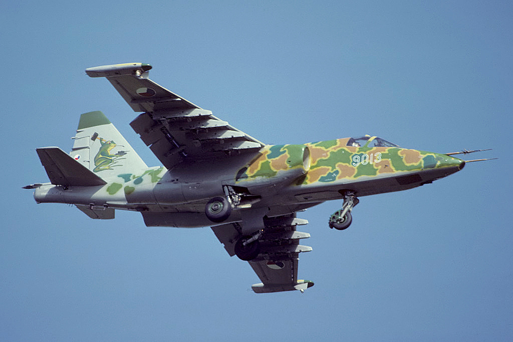 Sukhoi_Su-25K_at_RIAT-92.jpg