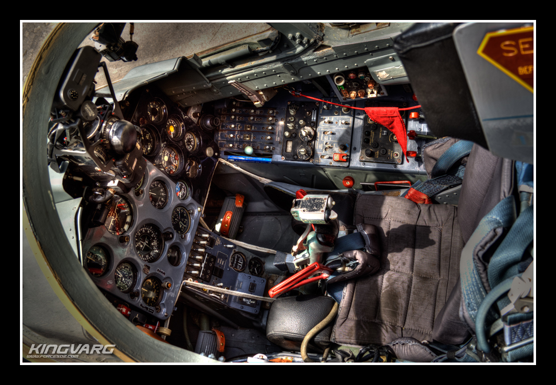 cockpit+L-39+blog.jpg