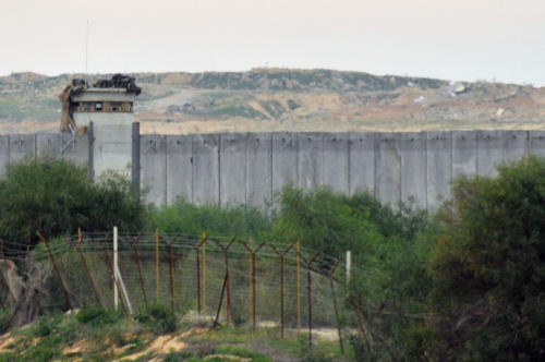 Gaza%20Border%20Fence%20and%20Wall.jpg