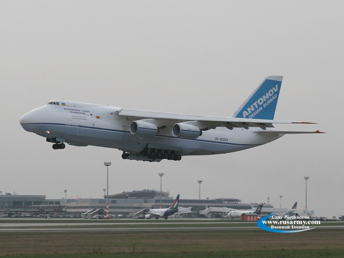 an-124%20002.jpg