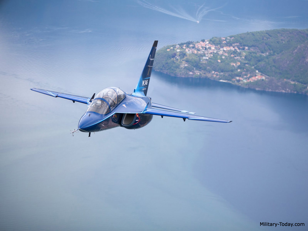 aermacchi_m346_master_l2.jpg