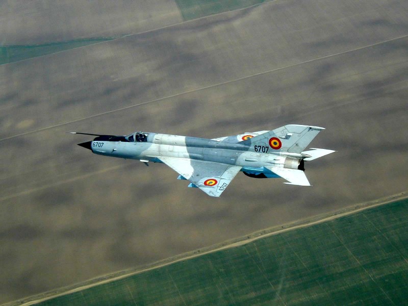 AIR_MIG_21_Lancer_lg.jpg