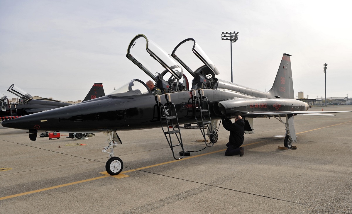 T-38.jpg