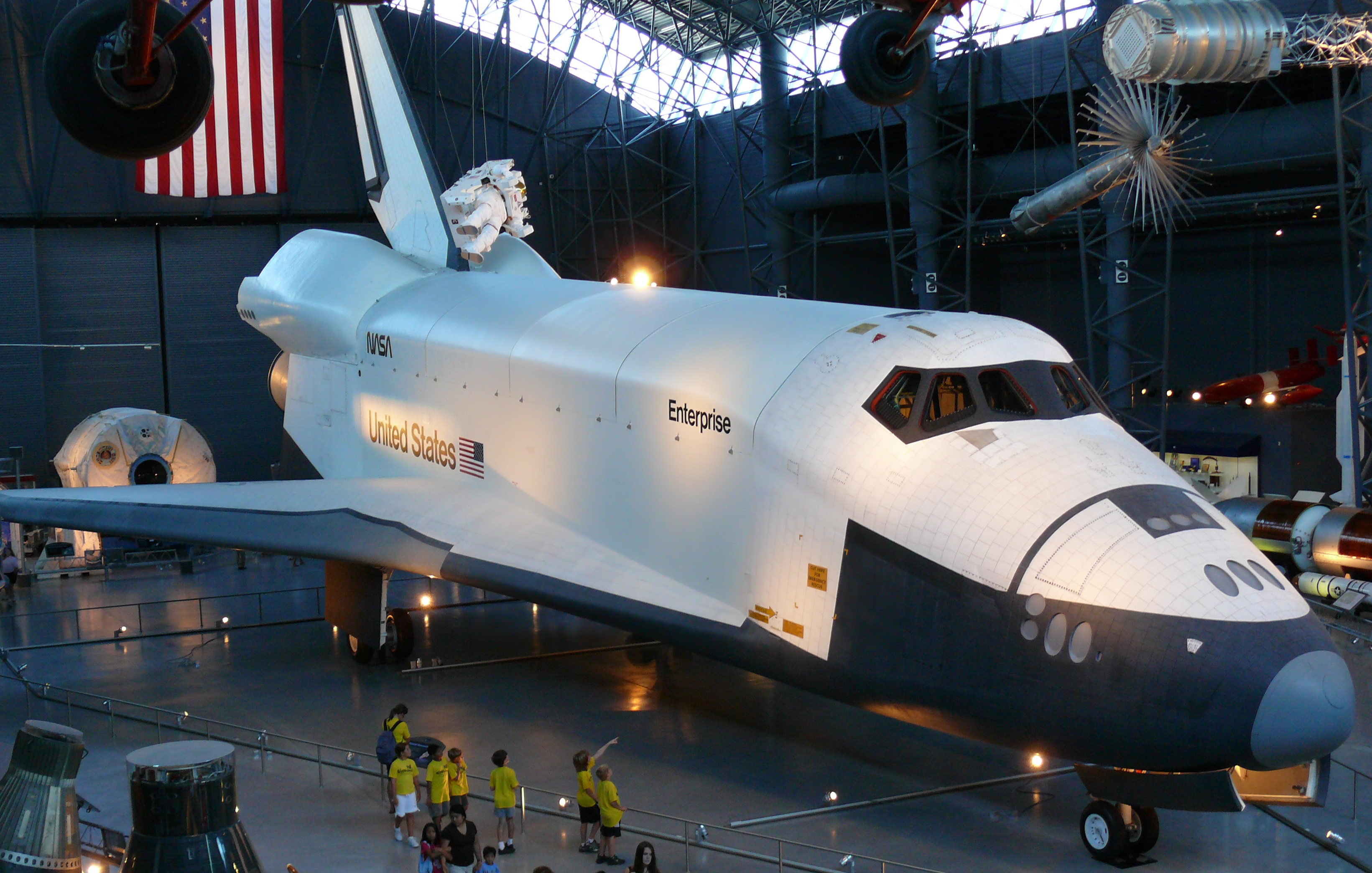 Space_shuttle_enterprise.jpg