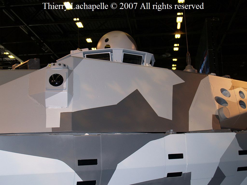 cv90120t_03.JPG