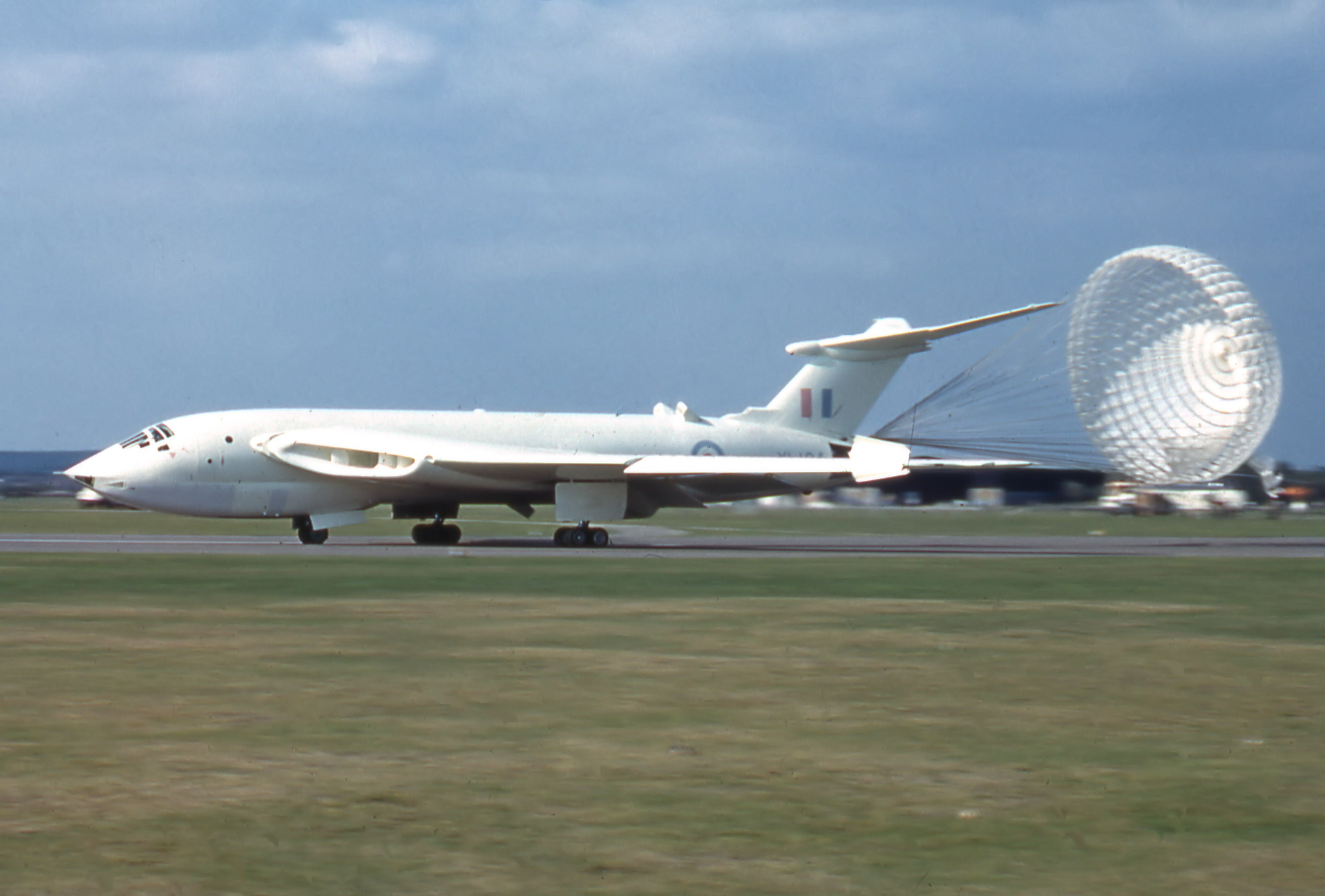 Raf_victor_in_1961_arp.jpg