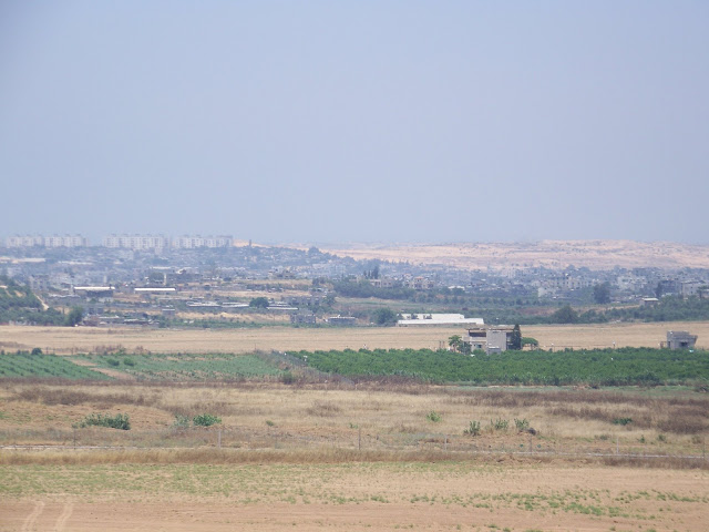 Yet%20more%20Gaza.JPG