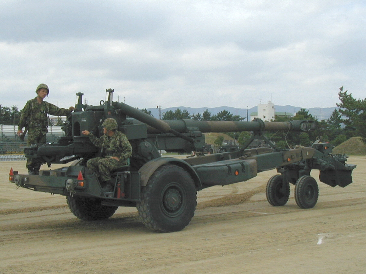 Howitzer_FH70_01.jpg