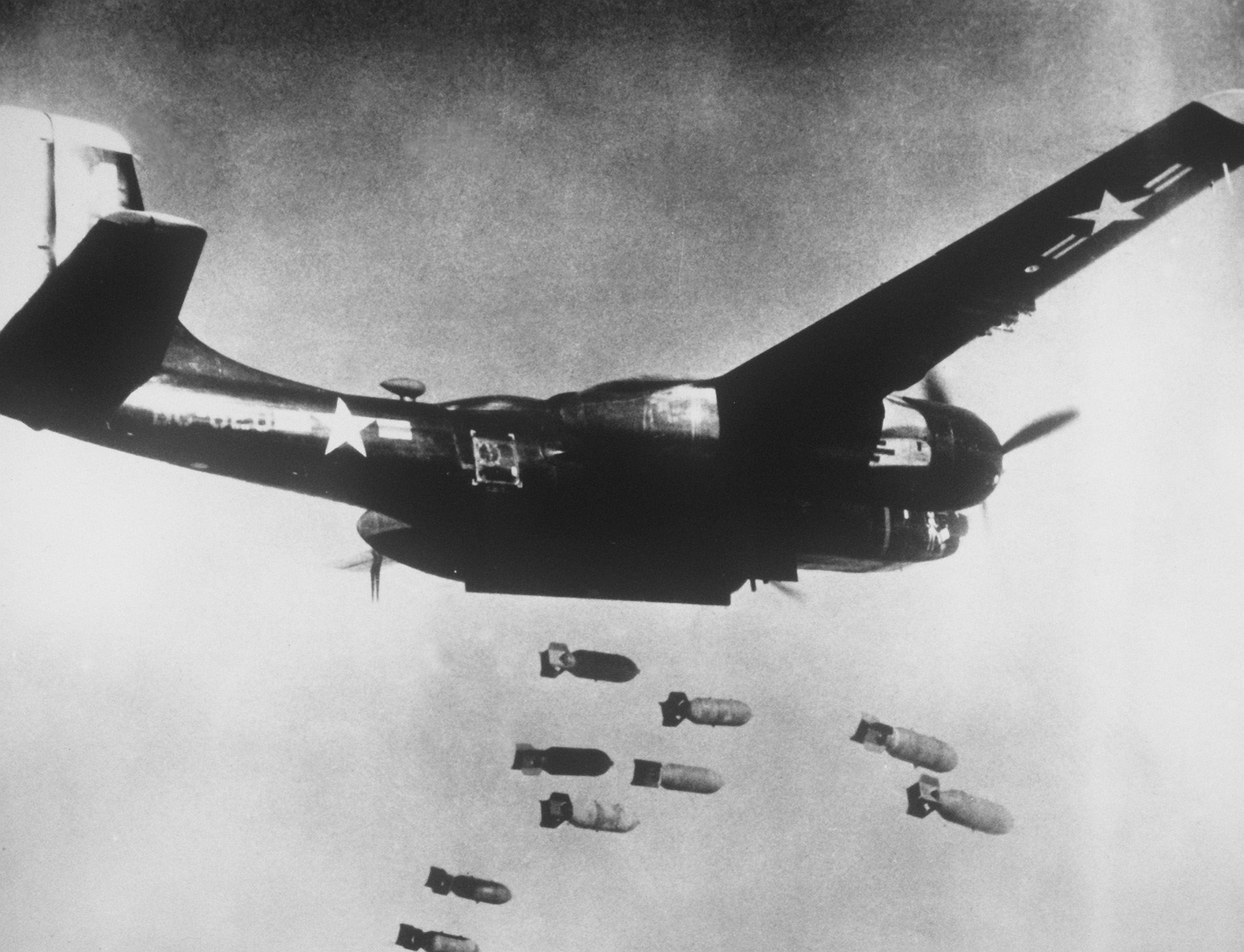 B-26C_3BW_bombing_Korea_1953.jpeg