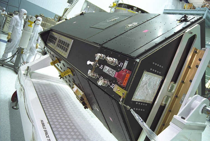 telescope_team_sm3b_2_lg.jpg