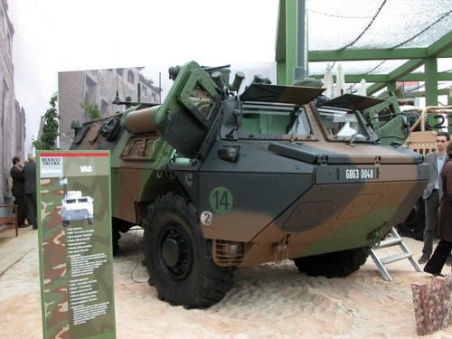 Eurosatory-2008-9-juin-108.jpg