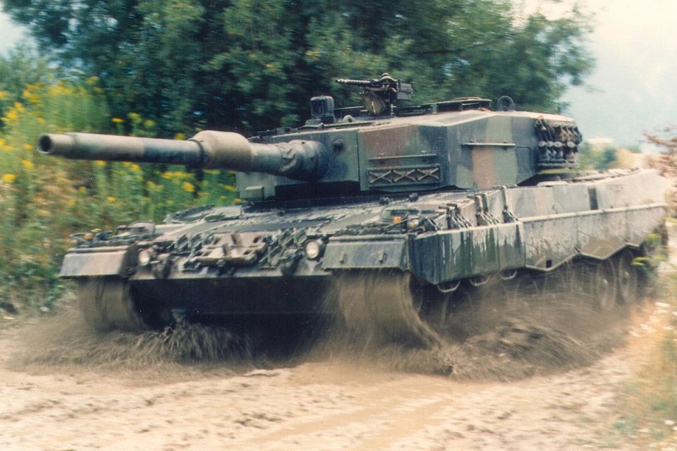 Leopard2A4_Greece_01.jpg