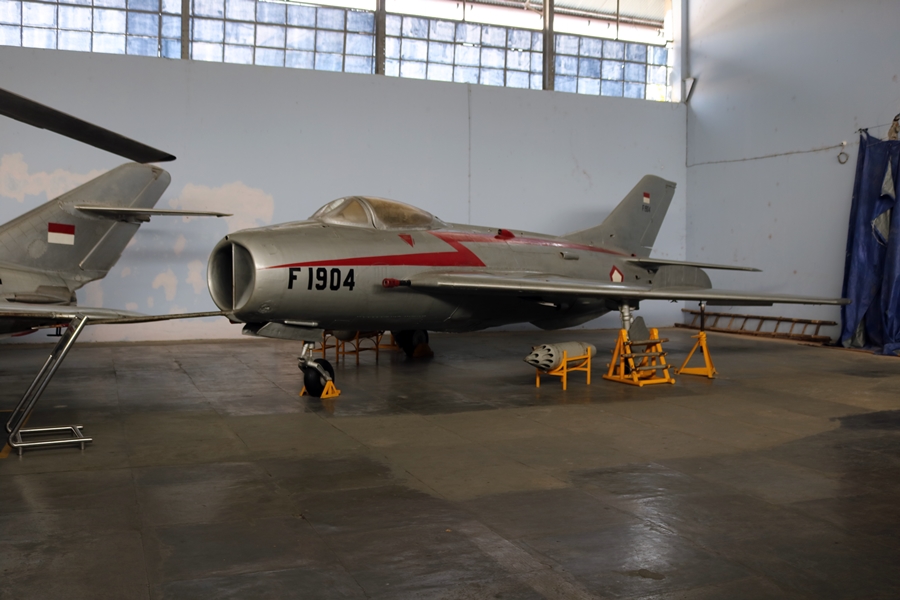 img_1129-tni-au-mig-19s-900.jpg