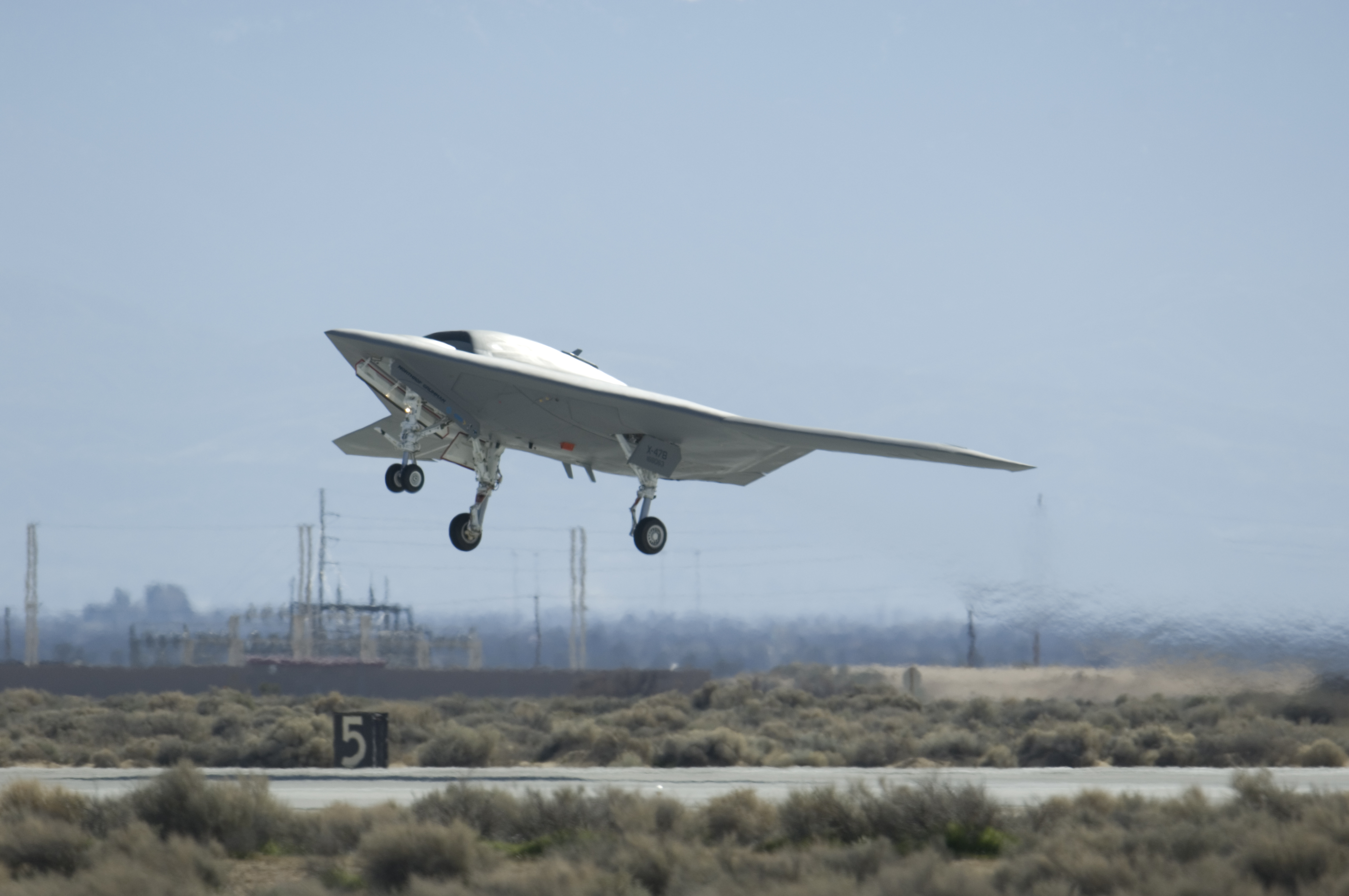 X-47B_110204-F-1162D-119.jpg