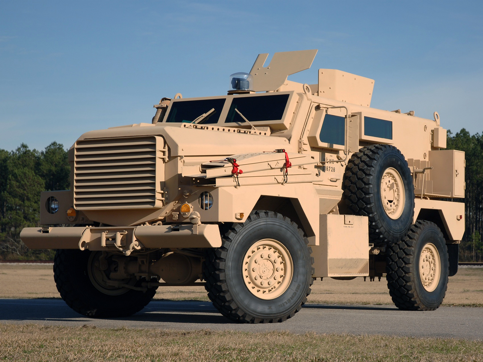 autowp.ru_cougar_4x4_mrap_2.jpg