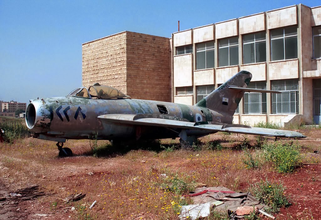SyAAF+MiG-17+1228+Aleppo+University+Campus+1996.jpg