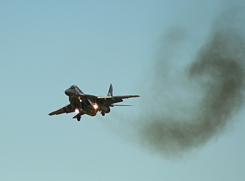 mig-29%20smoke_04.jpg