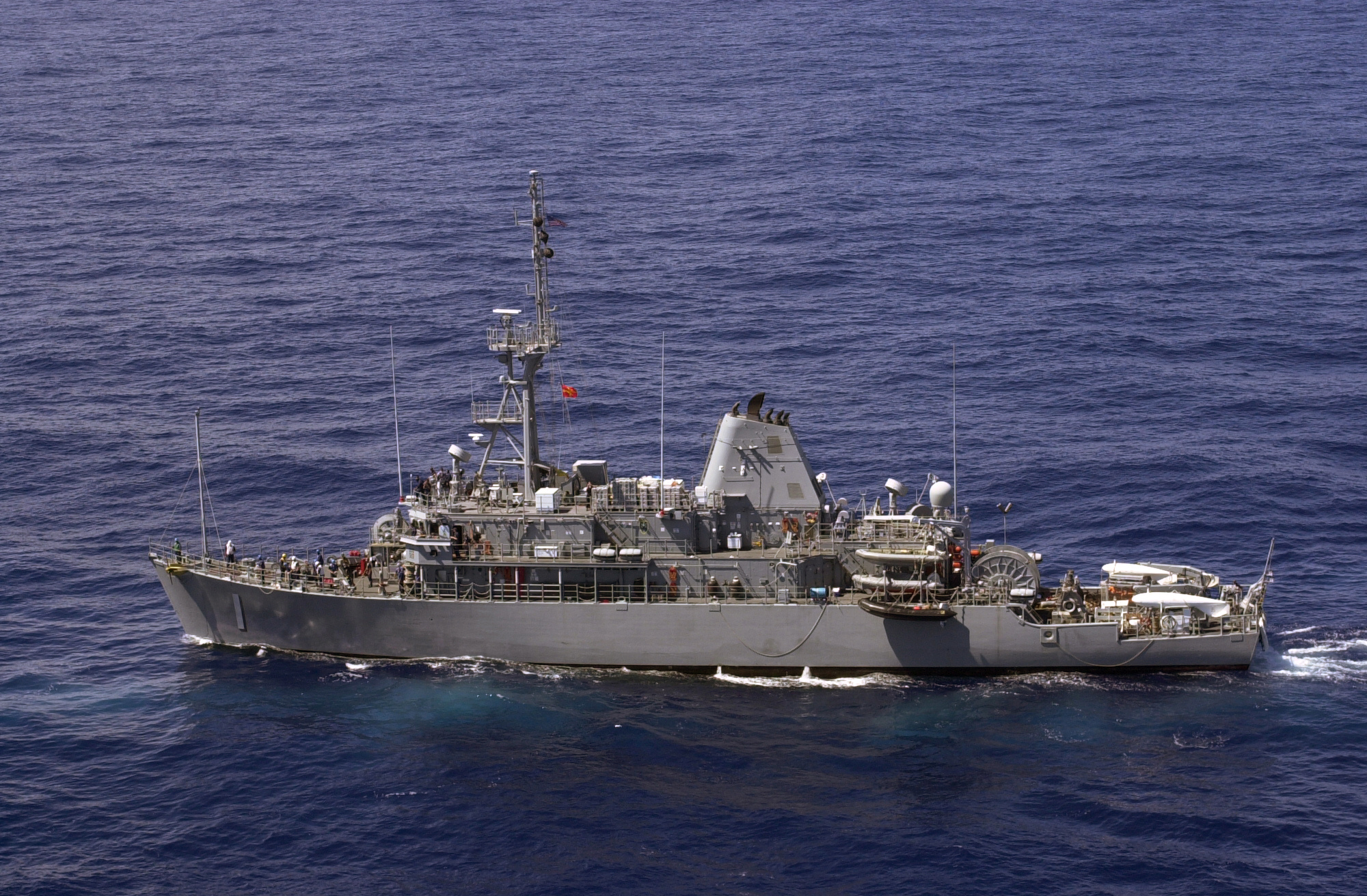 USS_Avenger_MCM-1.jpg