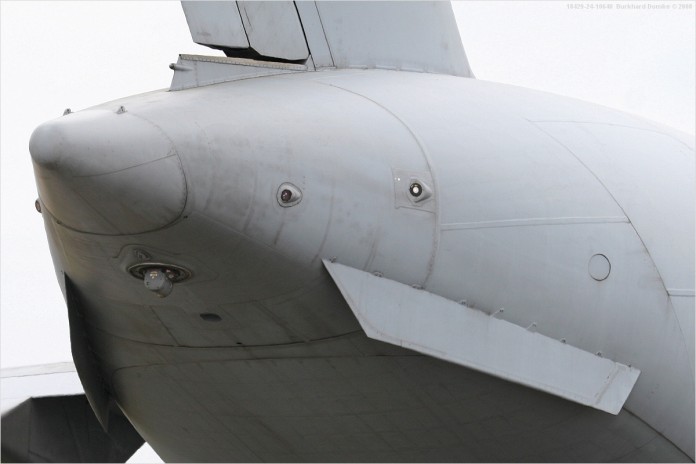 C-17A_96-0006_18429-696x464.jpg