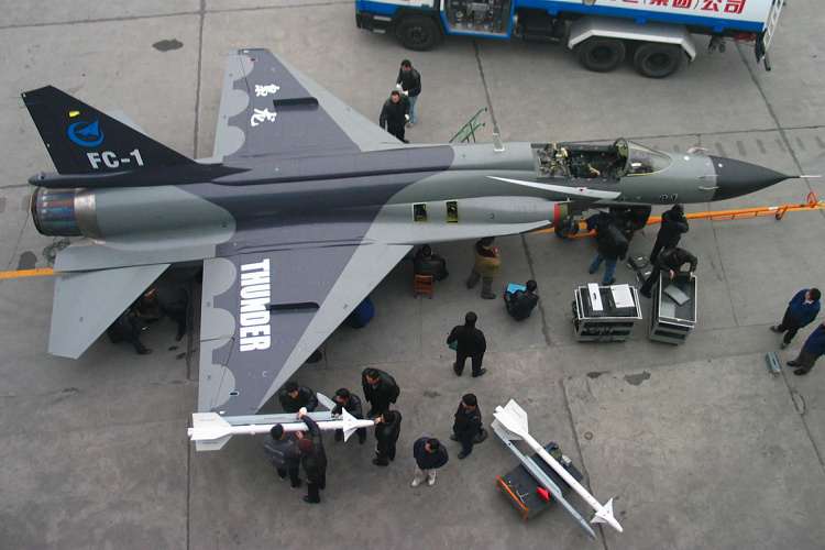 chengdu_PAC_FC-1_JF-17_first_prototype_4.jpg