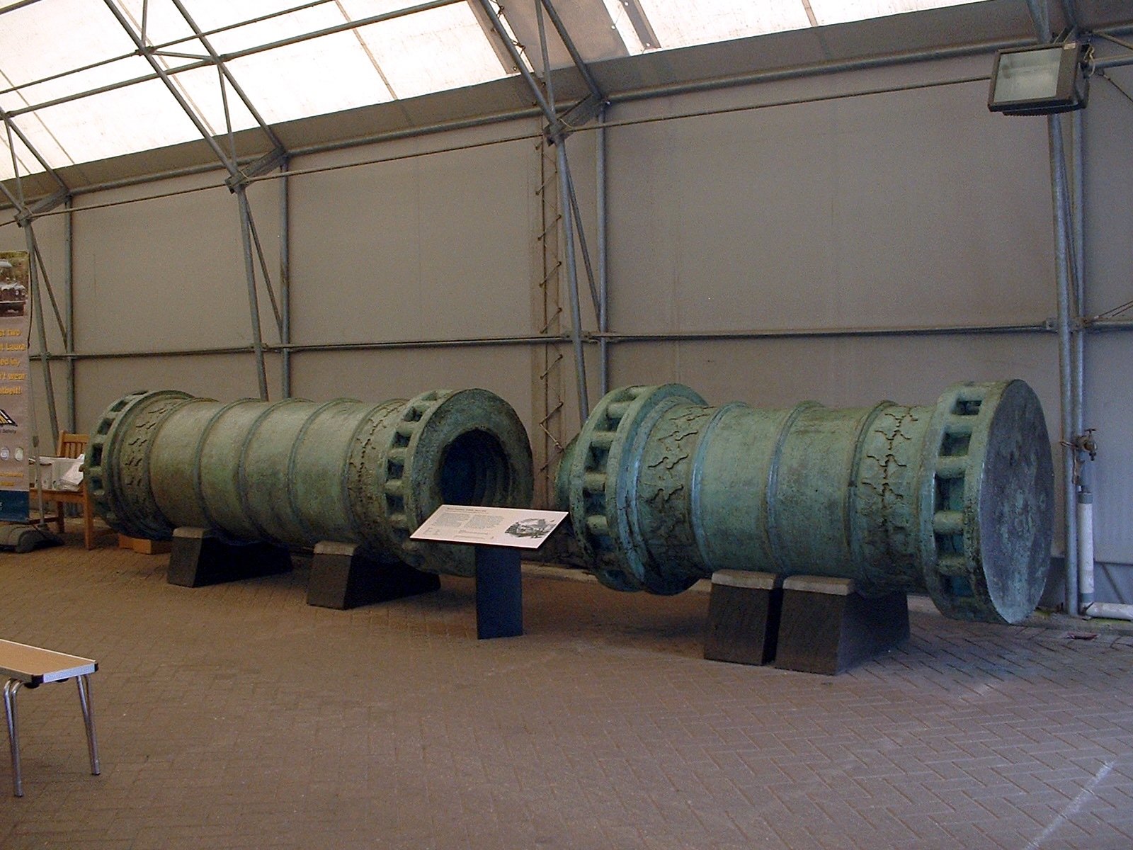 Great_Turkish_Bombard_at_Fort_Nelson.JPG