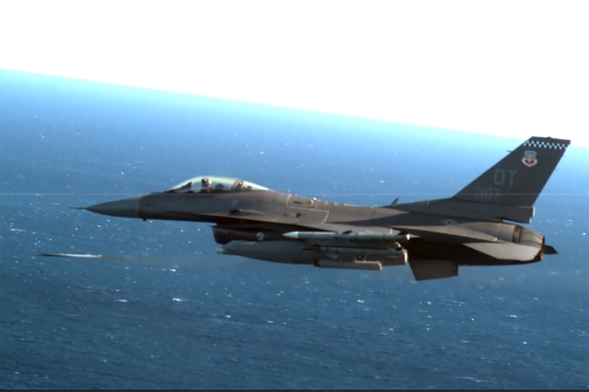 www.airforcemag.com