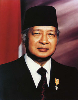 258px-President_Suharto%2C_1993.jpg