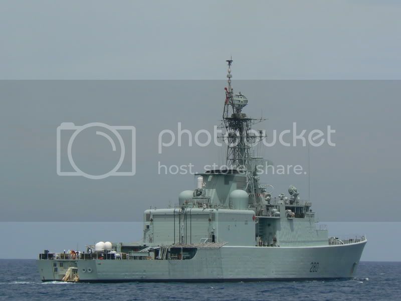 HMCSIroquoisDDH280.jpg