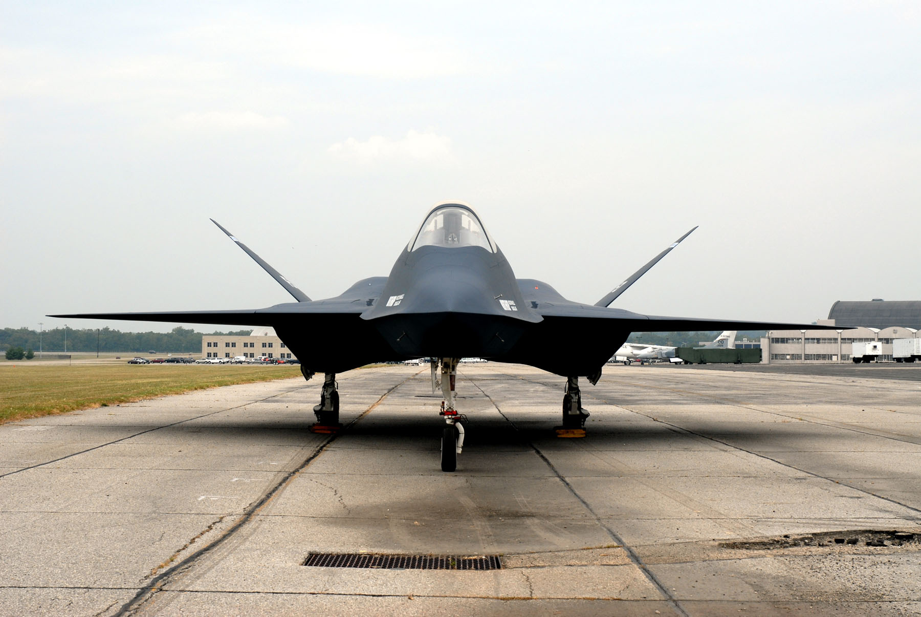 YF-23_front.jpg