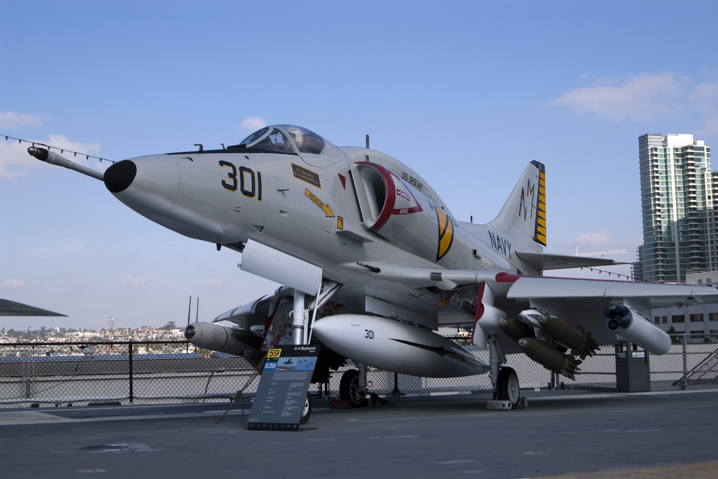 Douglas_A-4_Skyhawk.jpg