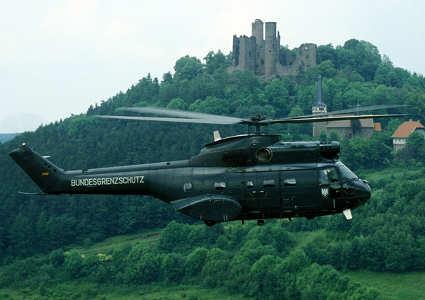 aerospatiale-sa330-puma_3.jpg