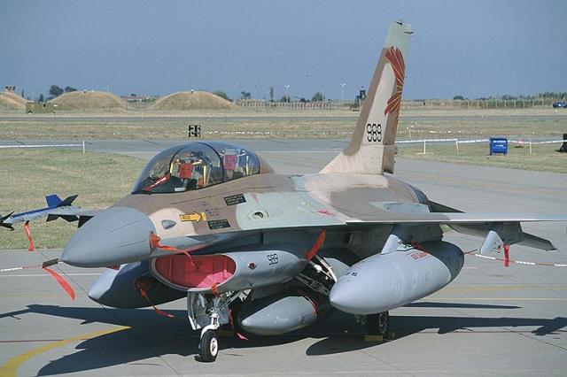 AIR_F-16B_Israel_PMIV_on_Tarmac_lg.jpg