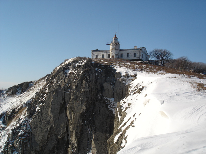 Slavzyanka_Byusse_Lighthouse.jpg