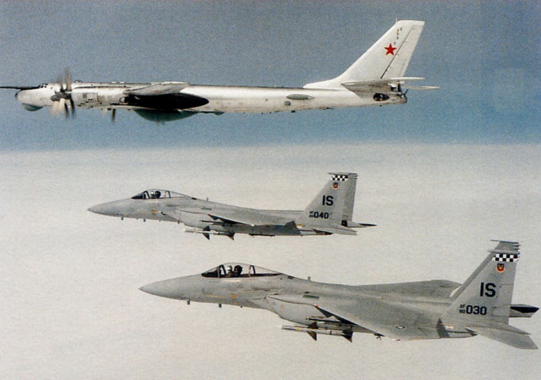 143695_110841667_TU-95%20I%20DRUSTVO%20F-15-1.jpg