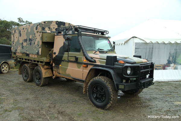 mercedes_g_class_6x6.jpg