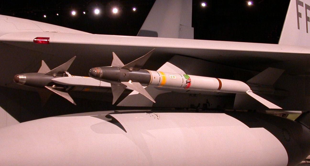 Air_to_air_aircraft_plane_missiles.jpg