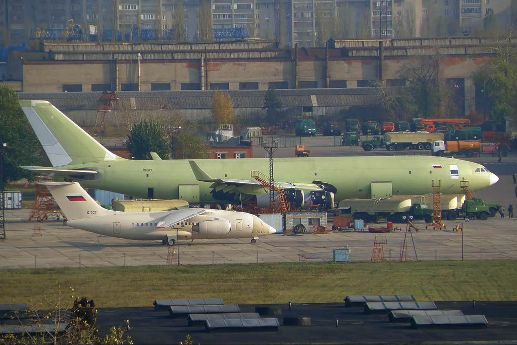 il-96-400T_Cubana.jpg