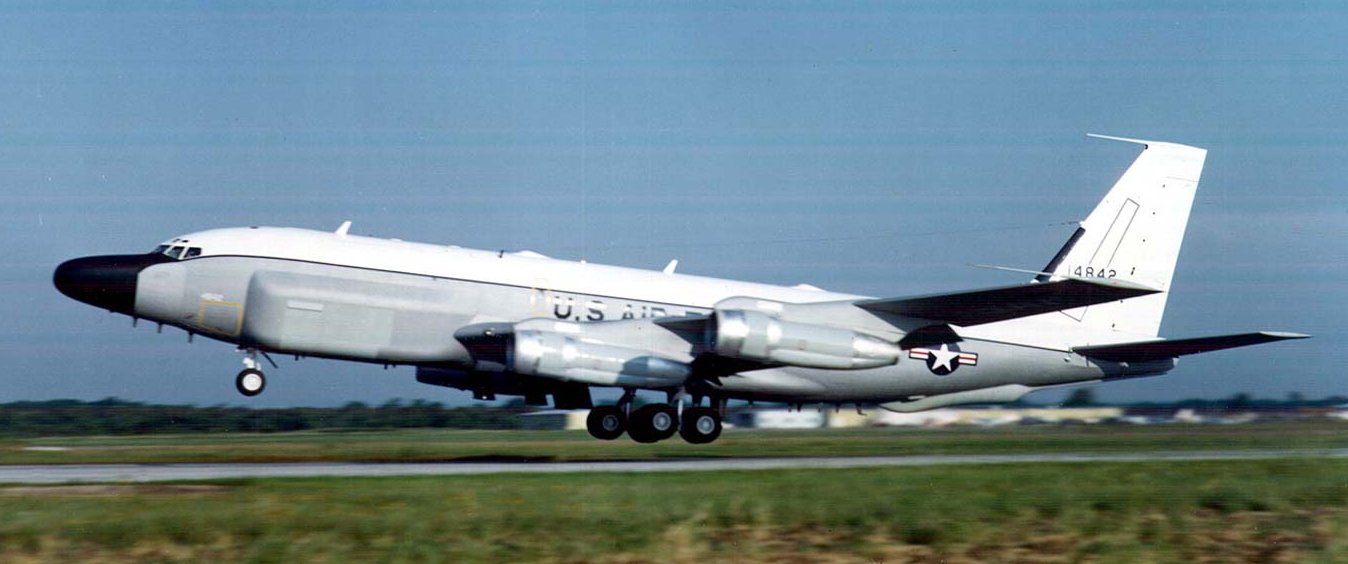 rc-135_01.jpg