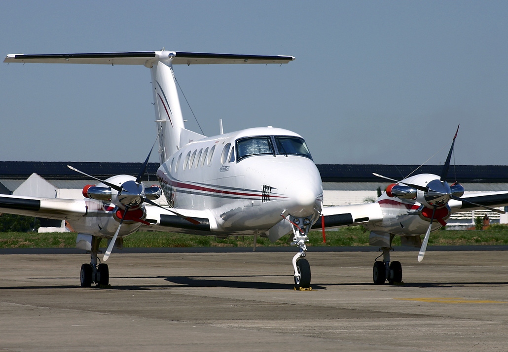 beech_b200_super_king_air_an1213760.jpg