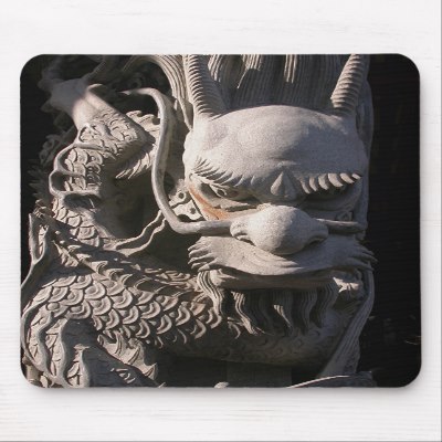 temple_dragon_mousepad-p144605988442185405trak_400.jpg