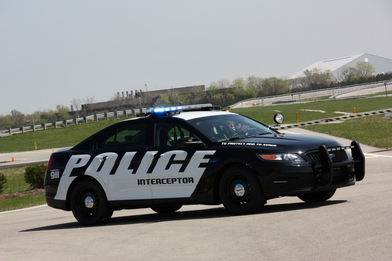 fordpoliceinterceptor055.jpg