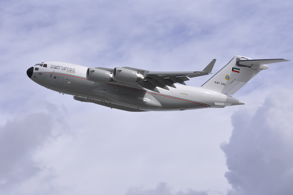 AIR_C-17_Kuwait_1st_Flight_Boeing_lg.jpg