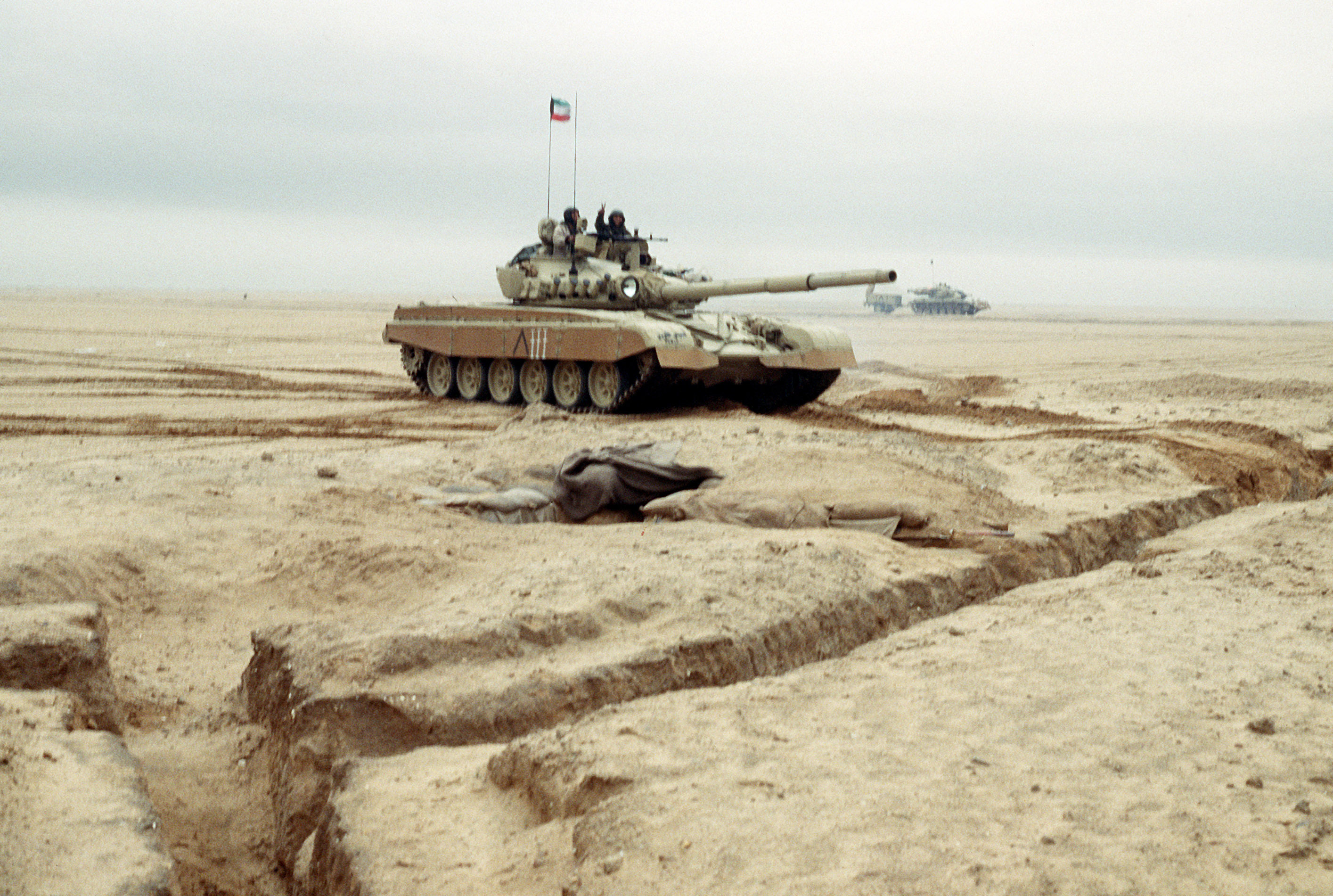 Kuwaiti_M-84%2C_Operation_Desert_Storm.jpg